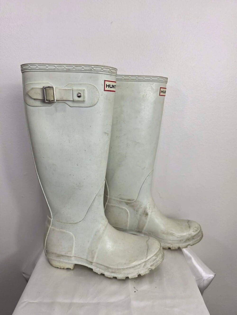 Hunter Pearl White Tall Waterproof Boot Unisex Size 7W 6M